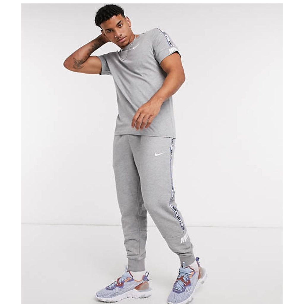 Nike repeat pack logo taping crew neck sweat 2025